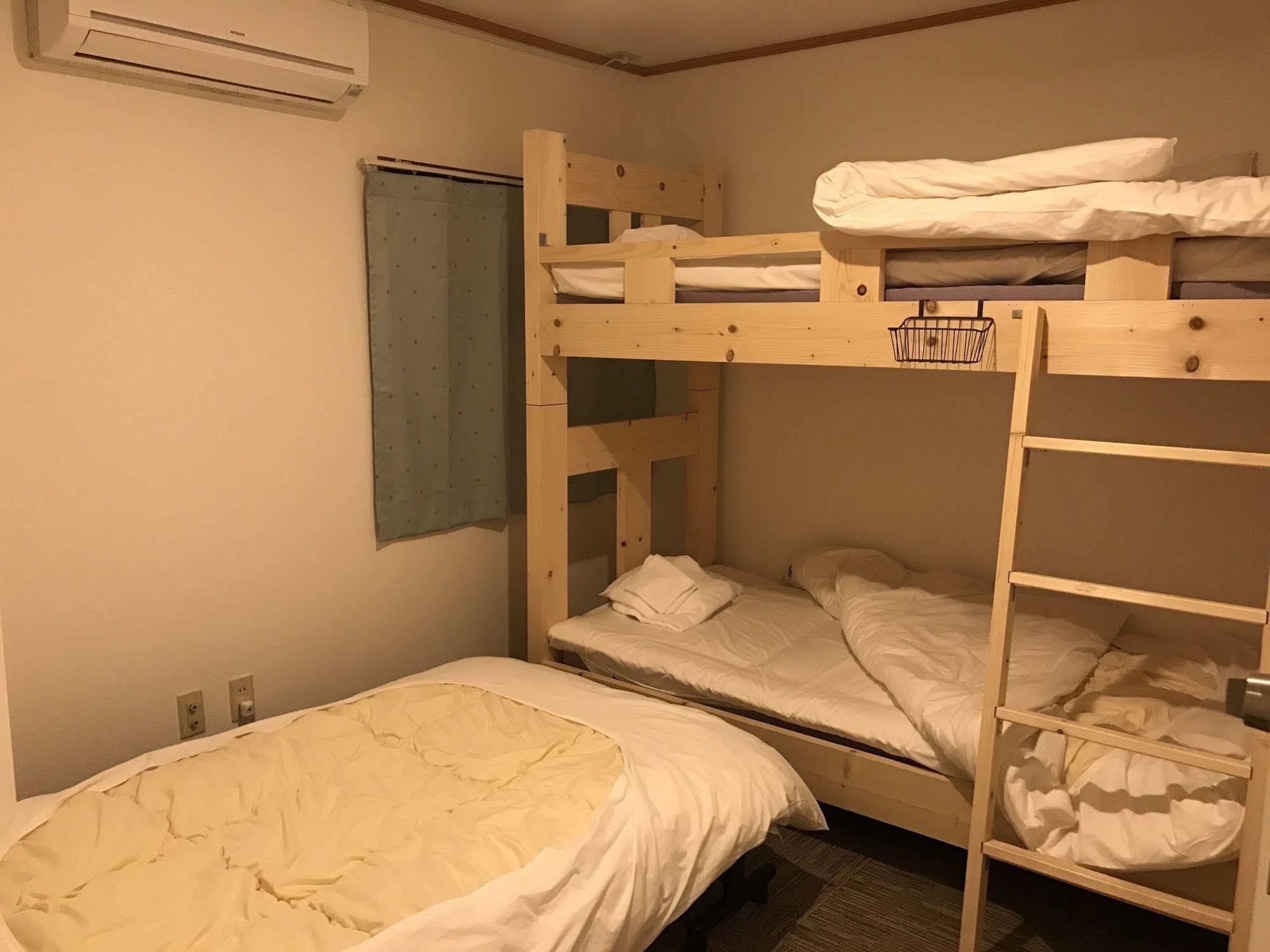 Super Conveniently Located The Guest House Hakodate Bay Exterior photo